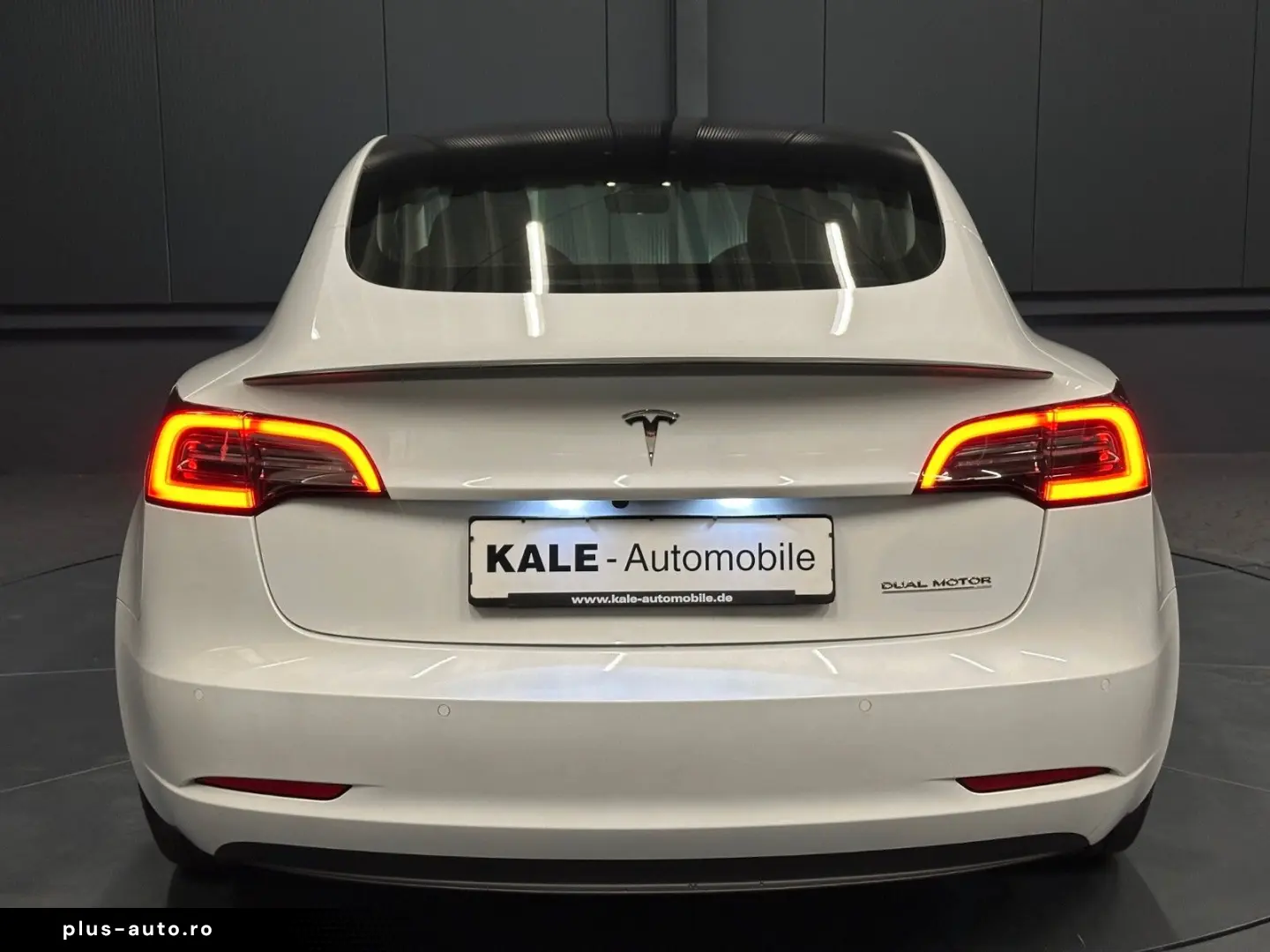 TESLA Model 3 Performance Dual AWD  20