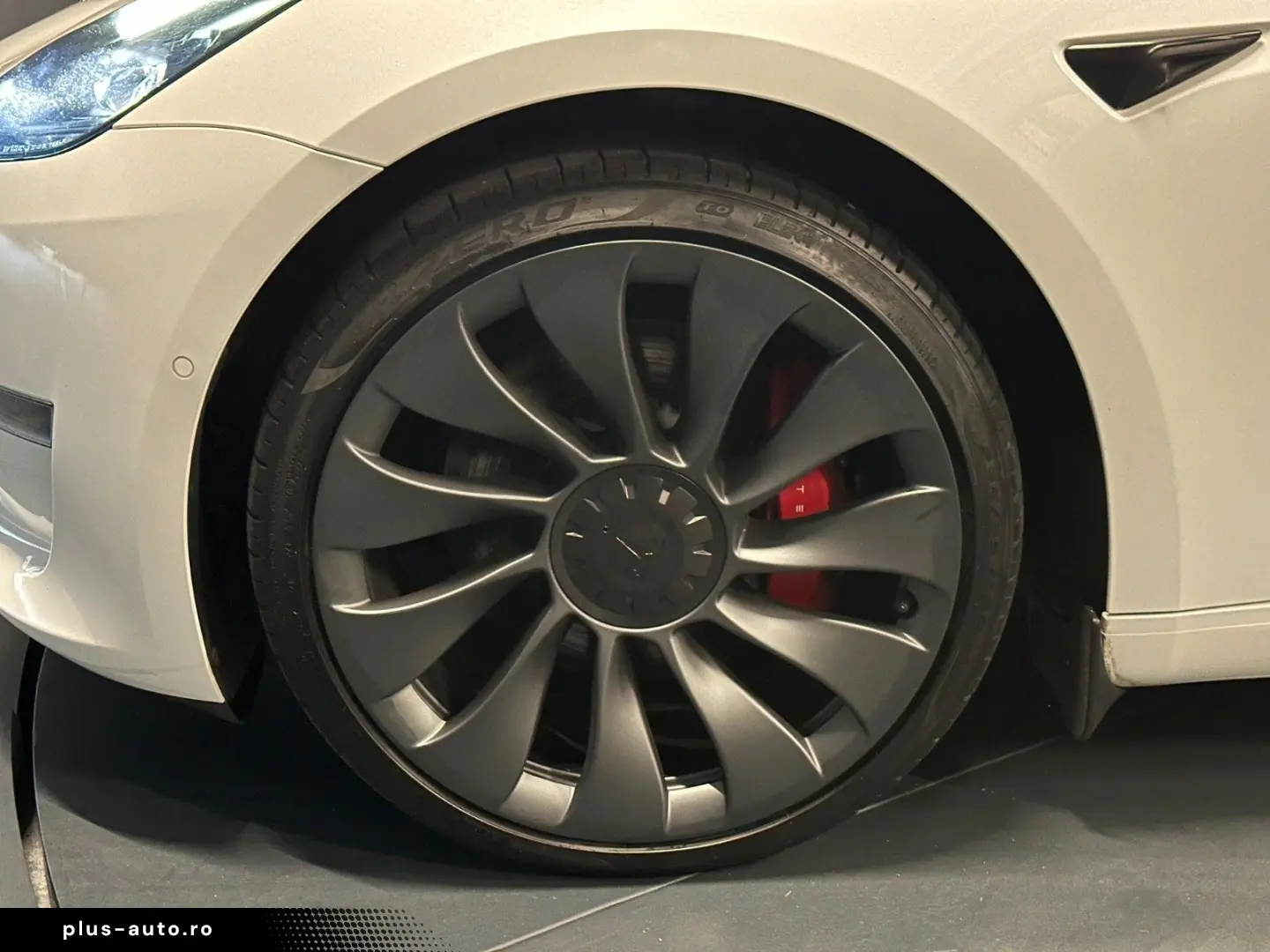 TESLA Model 3 Performance Dual AWD  20