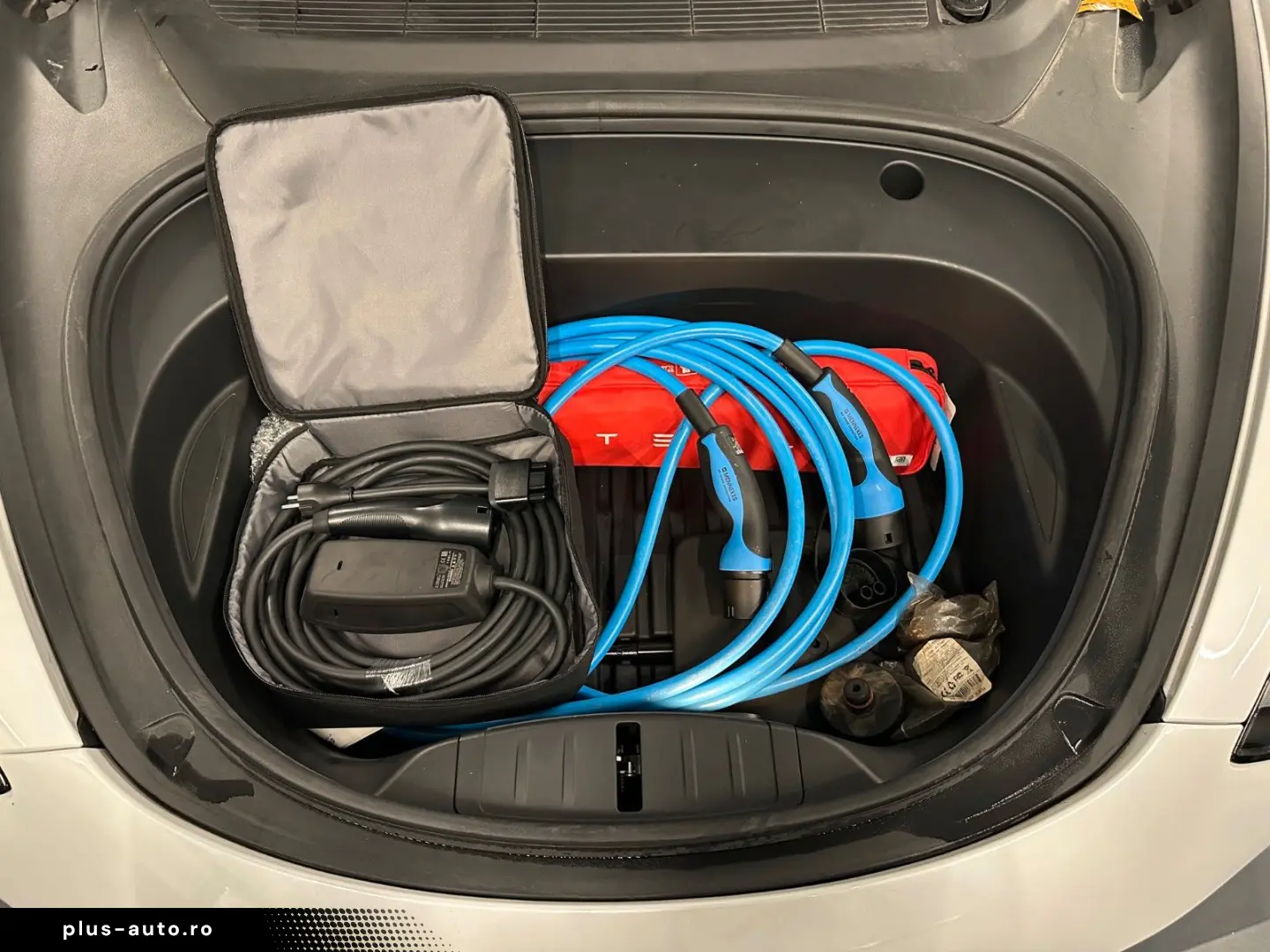 TESLA Model 3 Performance Dual AWD  20