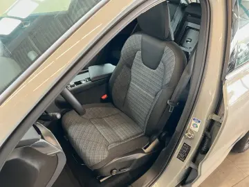 VOLVO XC60 B5 AWD Core 19inch Google-Maps LED-Thors-Hammer