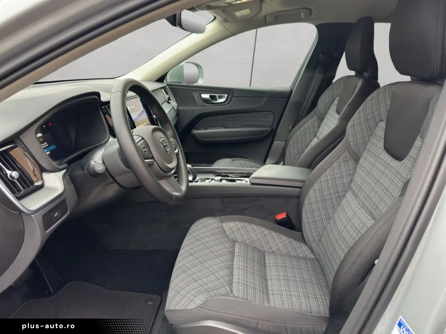 VOLVO XC60 B5 B AWD Core Aut 19; Maps LED Kamera PDCv