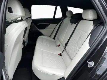 BMW i5 eDr40 T M Sport Pano Iconic AktivL B&W AutoB