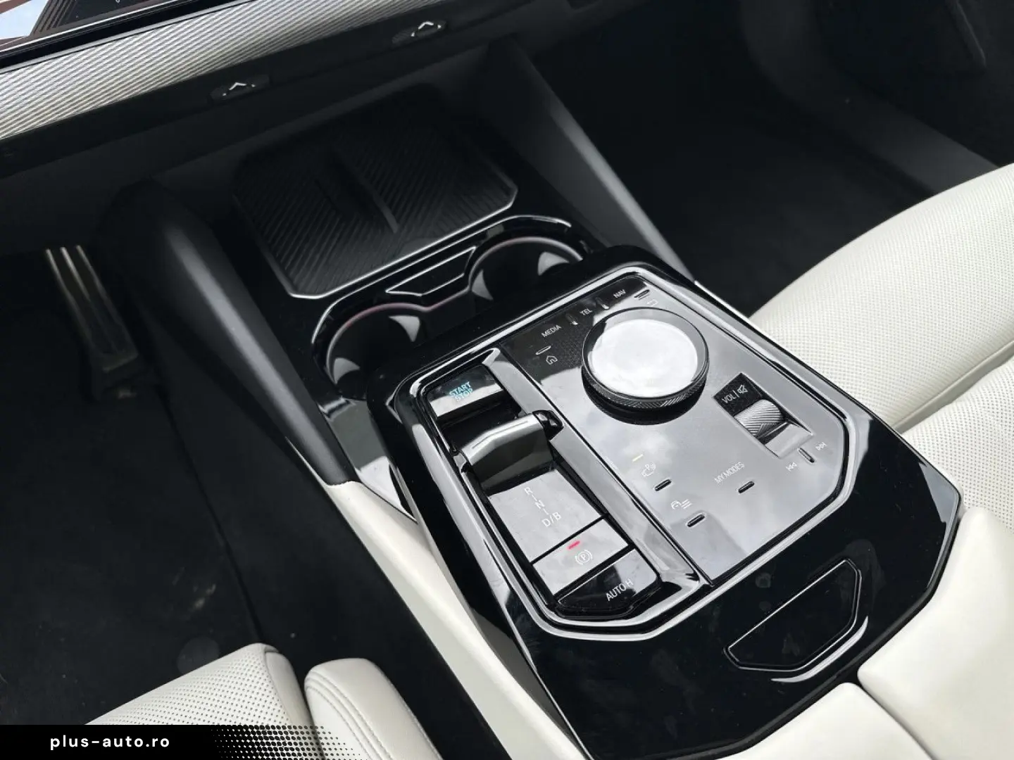 BMW i5 eDr40 T M Sport Pano Iconic AktivL B&W AutoB