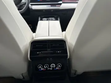 BMW i5 eDr40 T M Sport Pano Iconic AktivL B&W AutoB