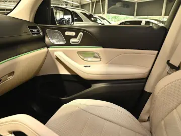 MERCEDES-BENZ GLS 400 d 4M AMG Sport NIGHT AHK STANDHZ. PANO