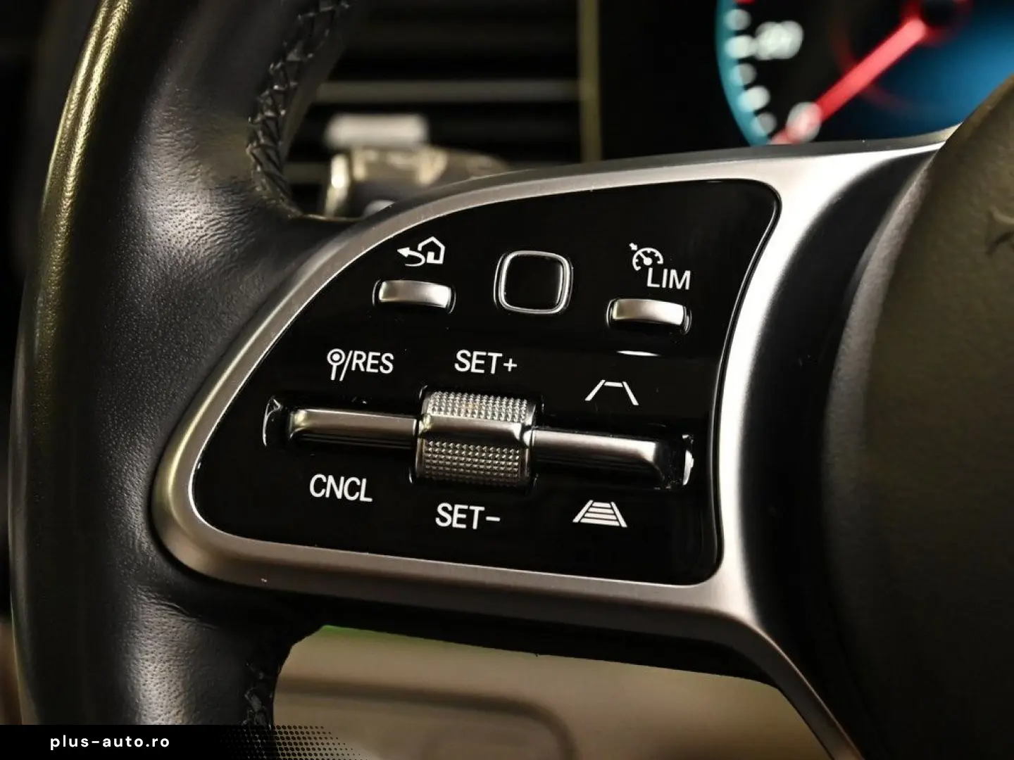 MERCEDES-BENZ GLS 400 d 4M AMG Sport NIGHT AHK STANDHZ. PANO