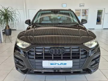 AUDI Q5 40 TDI Quattro Advanced