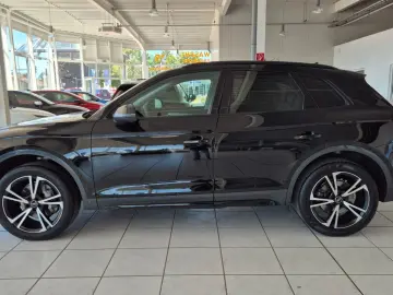 AUDI Q5 40 TDI Quattro Advanced