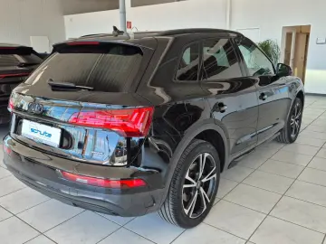 AUDI Q5 40 TDI Quattro Advanced