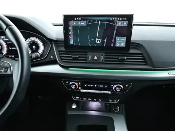 AUDI Q5 40 2.0 TDI quattro S line LED Navi 360  SHZ