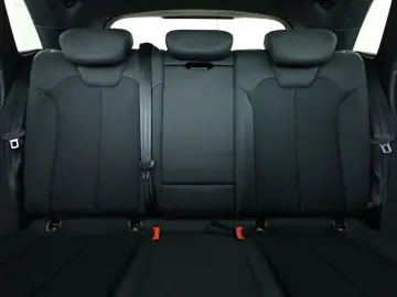 AUDI Q5 40 2.0 TDI quattro S line LED Navi 360  SHZ