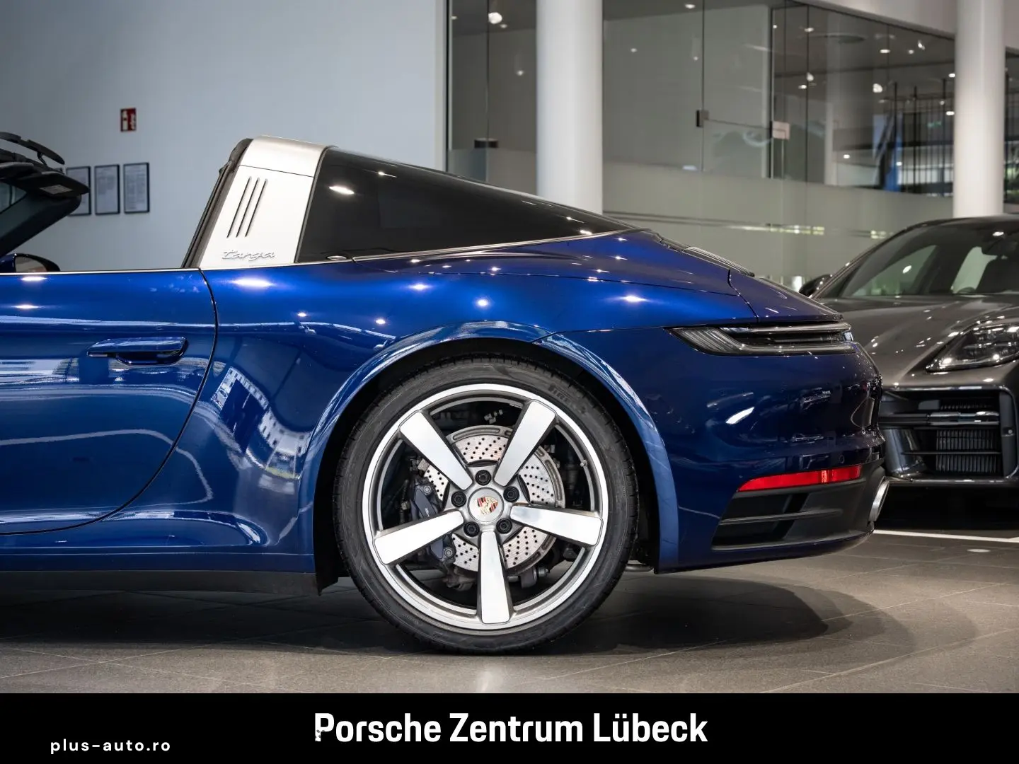 PORSCHE 992 911 Targa 4 InnoDrive Lift 360 Ventilation Bose