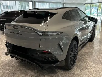 Aston Martin DBX707 - LIVRARE RAPIDĂ!