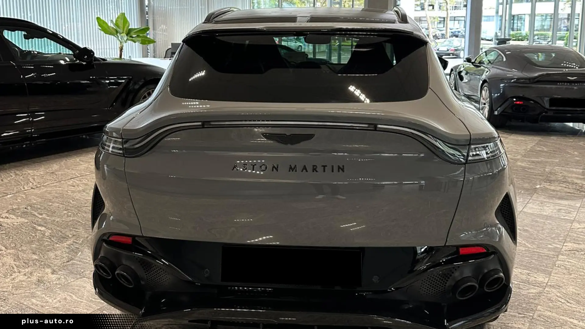 Aston Martin DBX707 - LIVRARE RAPIDĂ!