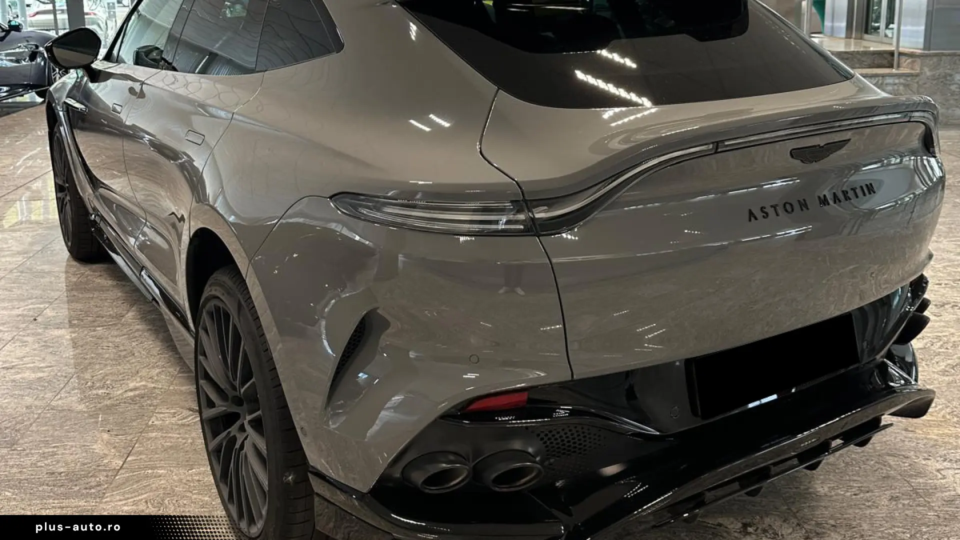 Aston Martin DBX707 - LIVRARE RAPIDĂ!