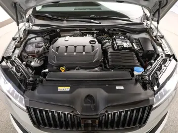 SKODA Superb Combi 2.0 TDI 4x4 Scout AHK DCC ACC BLACK