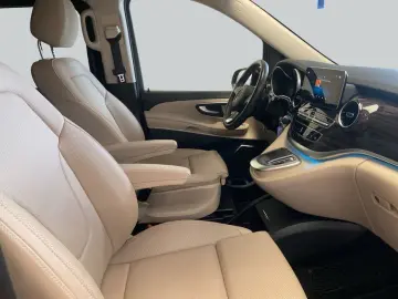 MERCEDES-BENZ V 300 d lang Avantgarde Edition AMG
