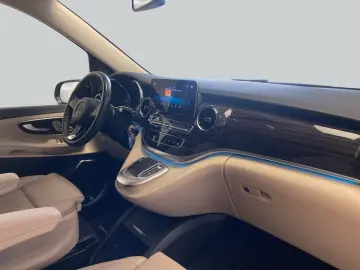 MERCEDES-BENZ V 300 d lang Avantgarde Edition AMG