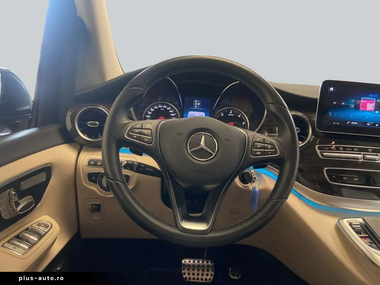 MERCEDES-BENZ V 300 d lang Avantgarde Edition AMG