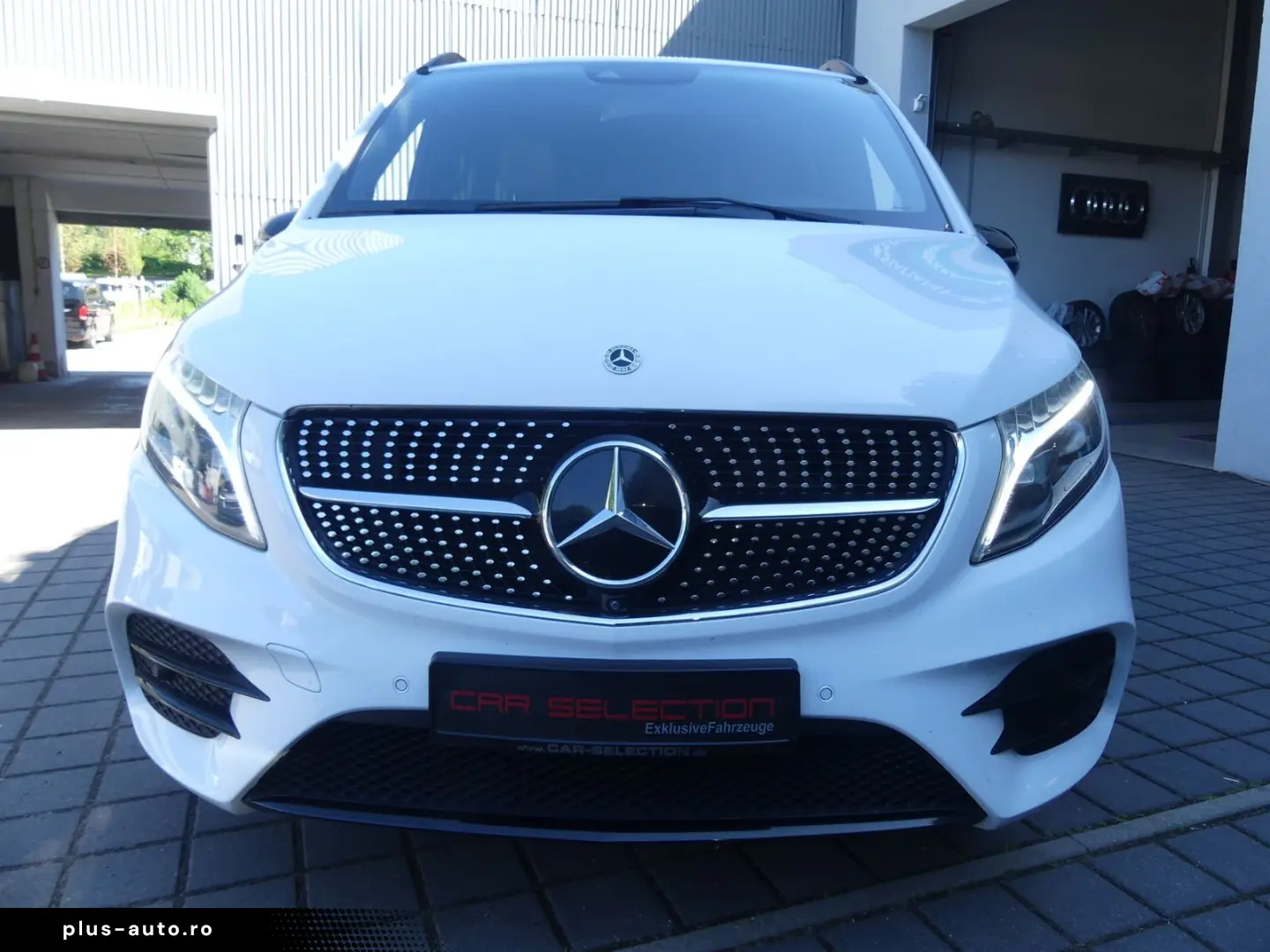 MERCEDES-BENZ V 300 4Matic Avantg AMG  360  BURMESTER