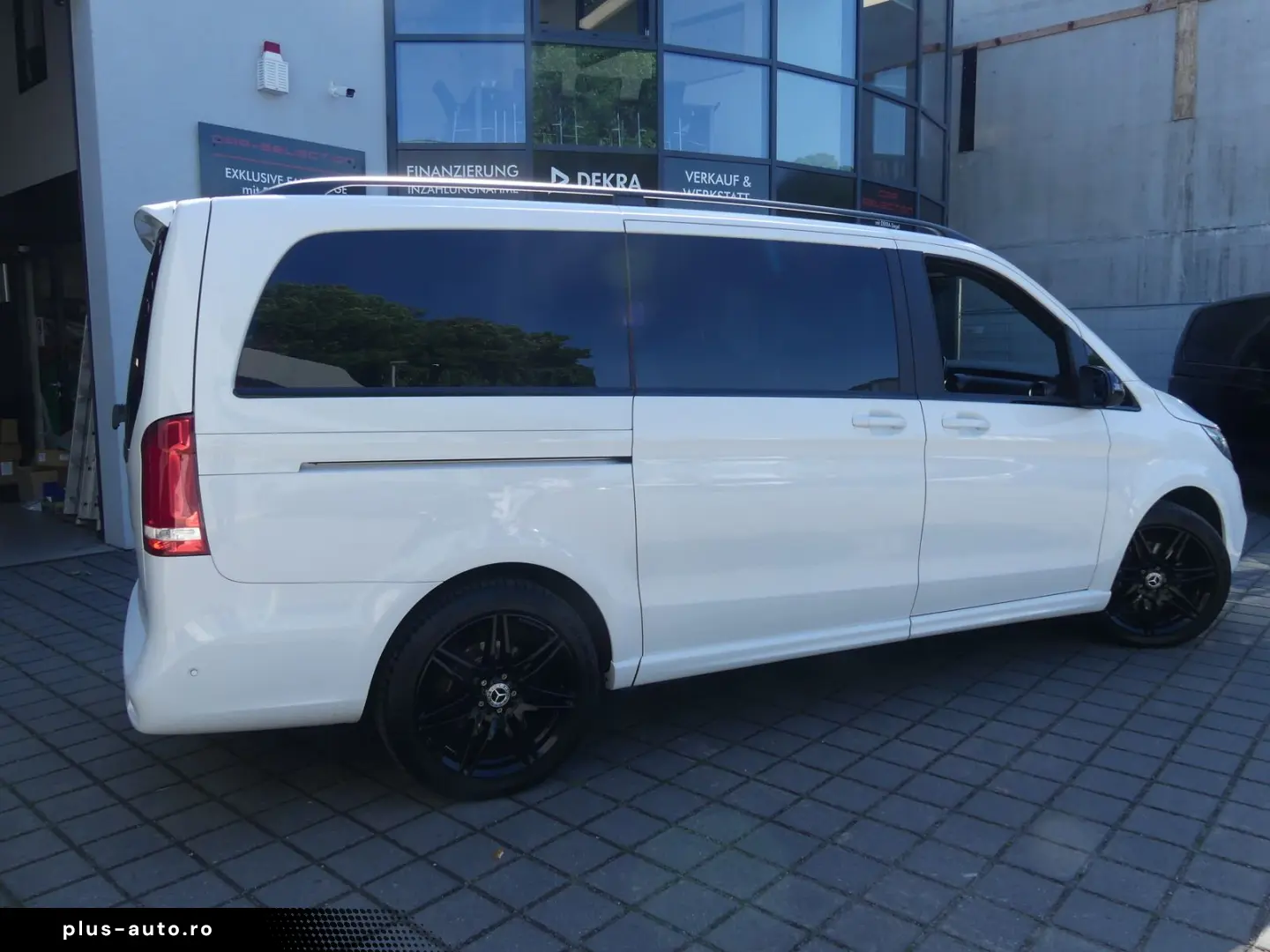 MERCEDES-BENZ V 300 4Matic Avantg AMG  360  BURMESTER