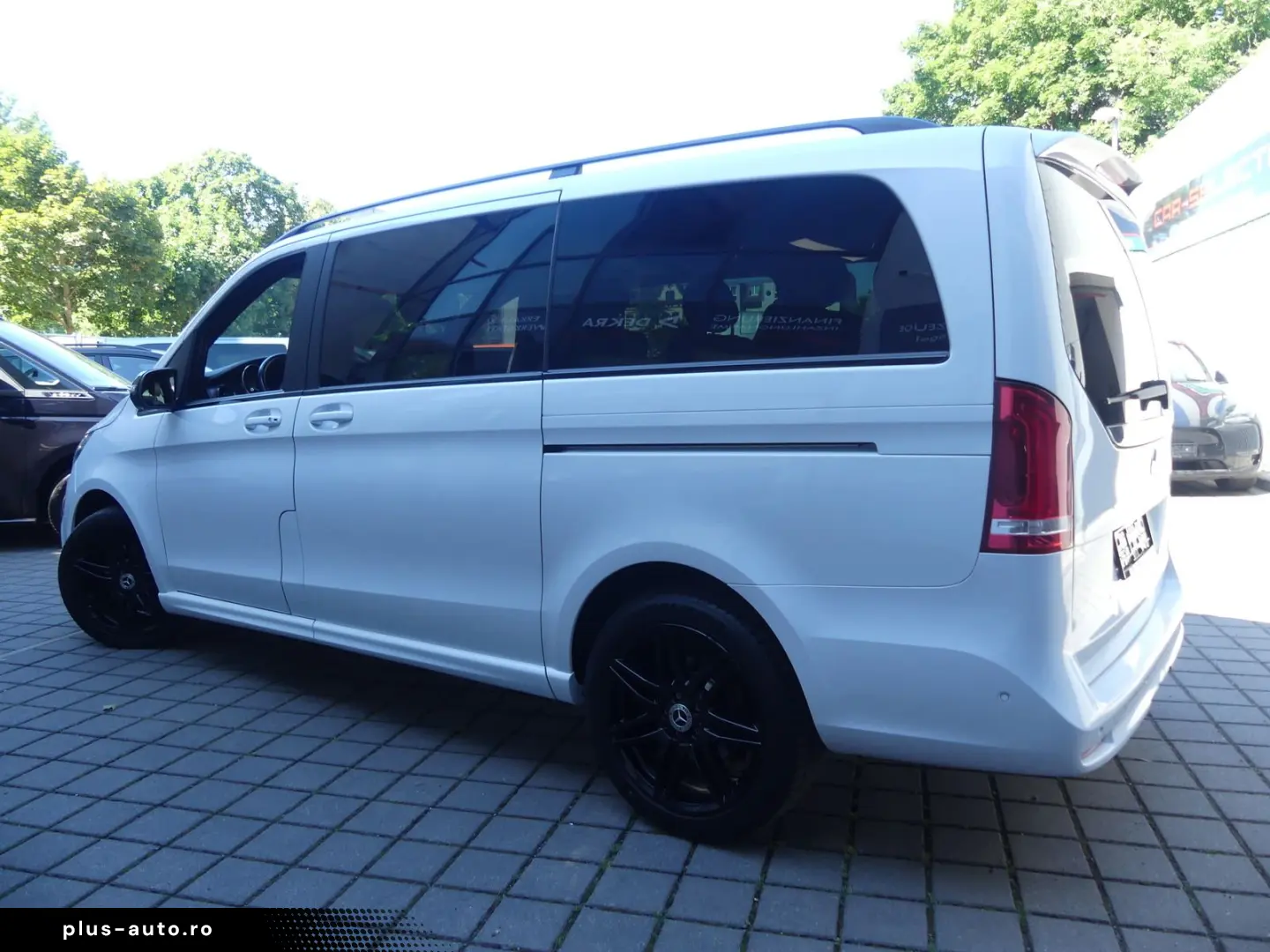 MERCEDES-BENZ V 300 4Matic Avantg AMG  360  BURMESTER