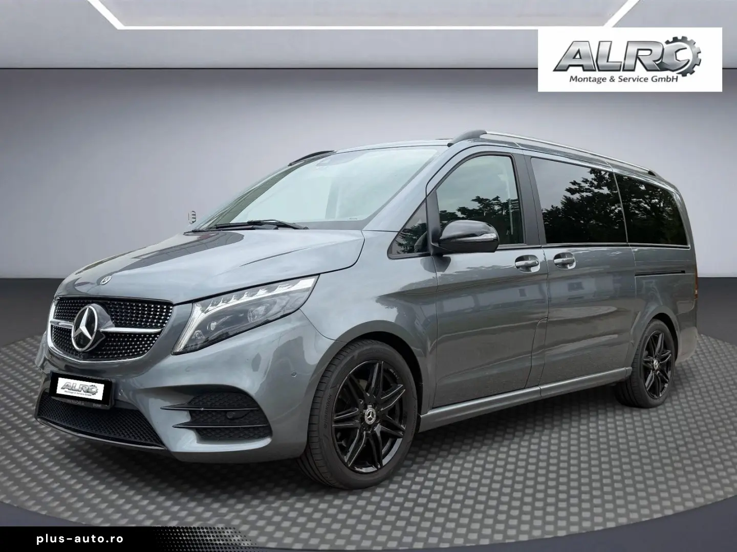 MERCEDES-BENZ V300d Lang AVANTGARDE AMGLine Nappa Pano Dist
