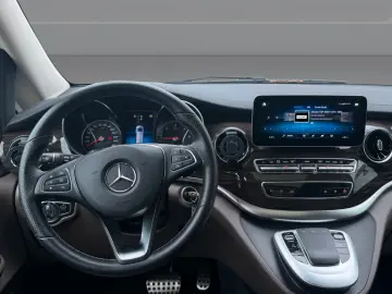 MERCEDES-BENZ V300d AVANTGARDE AMGLine Nappa Pano Dist