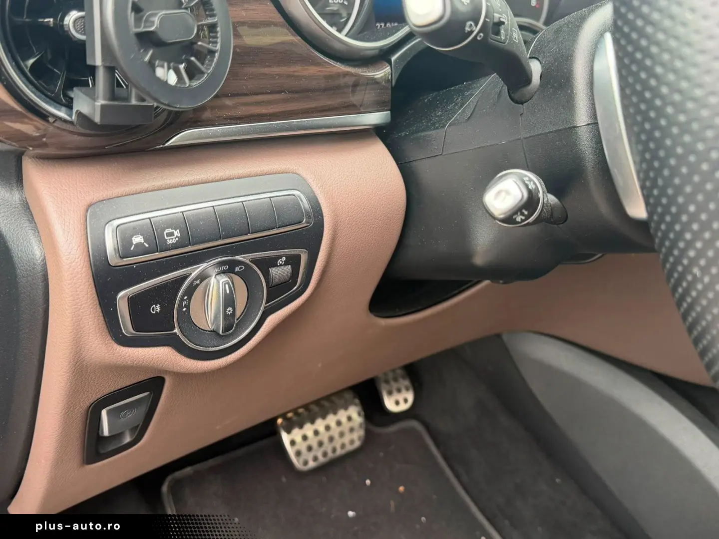 MERCEDES-BENZ V300d AVANTGARDE AMGLine Nappa Pano Dist