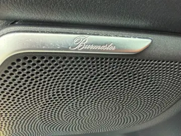 MERCEDES-BENZ V300d AVANTGARDE AMGLine Nappa Pano Dist
