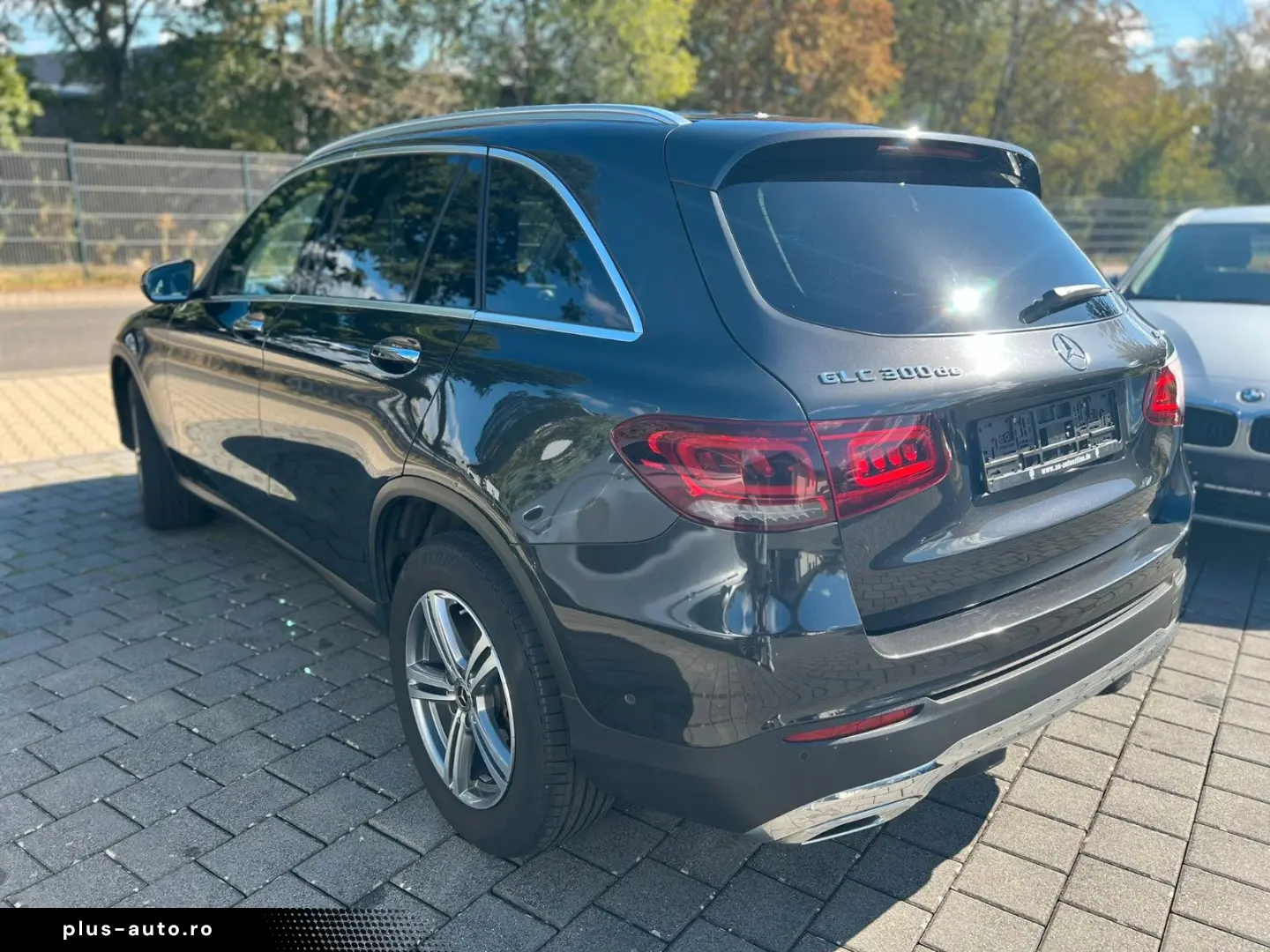MERCEDES-BENZ GLC 300 de 4Matic NAVI SHZ BUSINESS