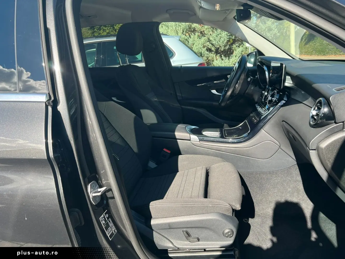 MERCEDES-BENZ GLC 300 de 4Matic NAVI SHZ BUSINESS