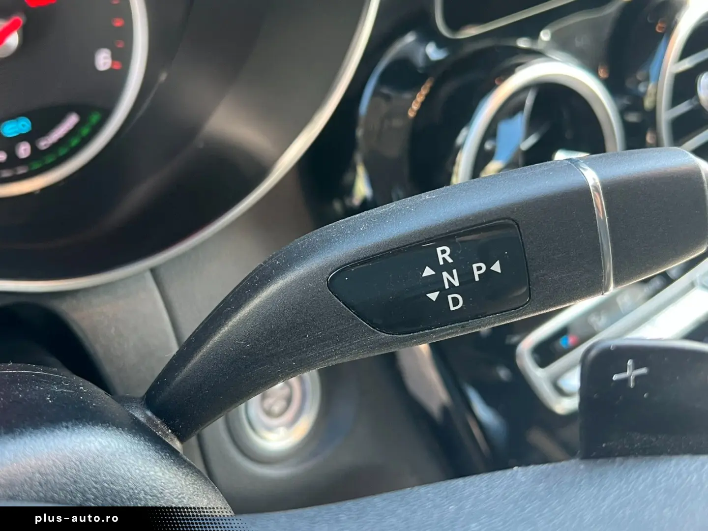 MERCEDES-BENZ GLC 300 de 4Matic NAVI SHZ BUSINESS