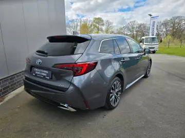 TOYOTA Corolla Touring Sports Hybrid Teamplayer