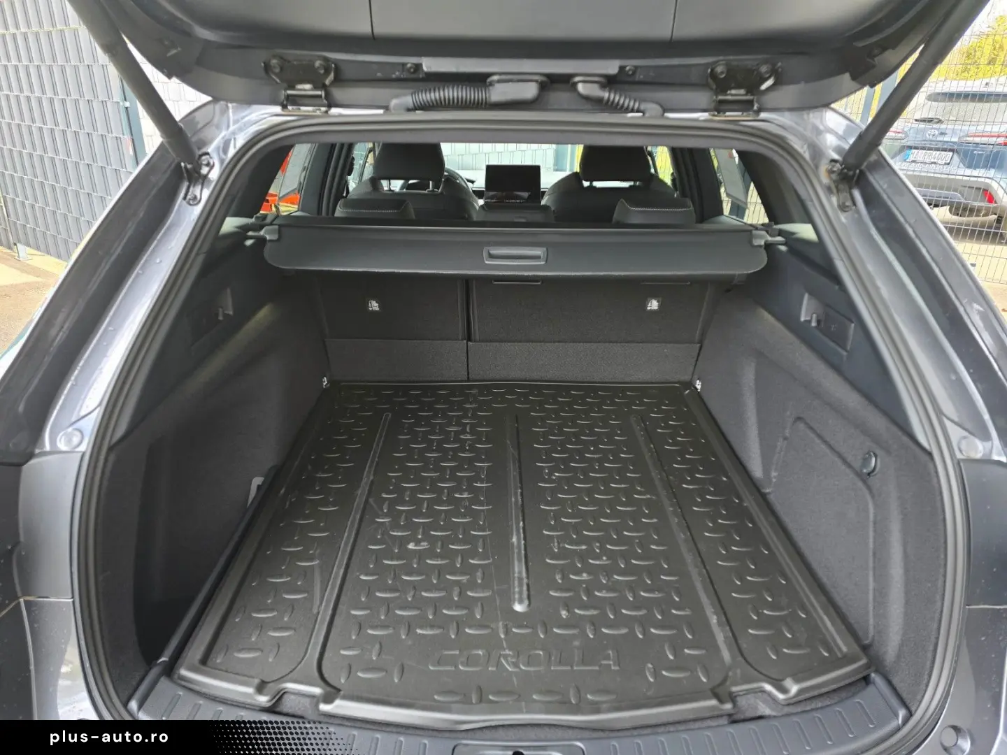 TOYOTA Corolla Touring Sports Hybrid Teamplayer