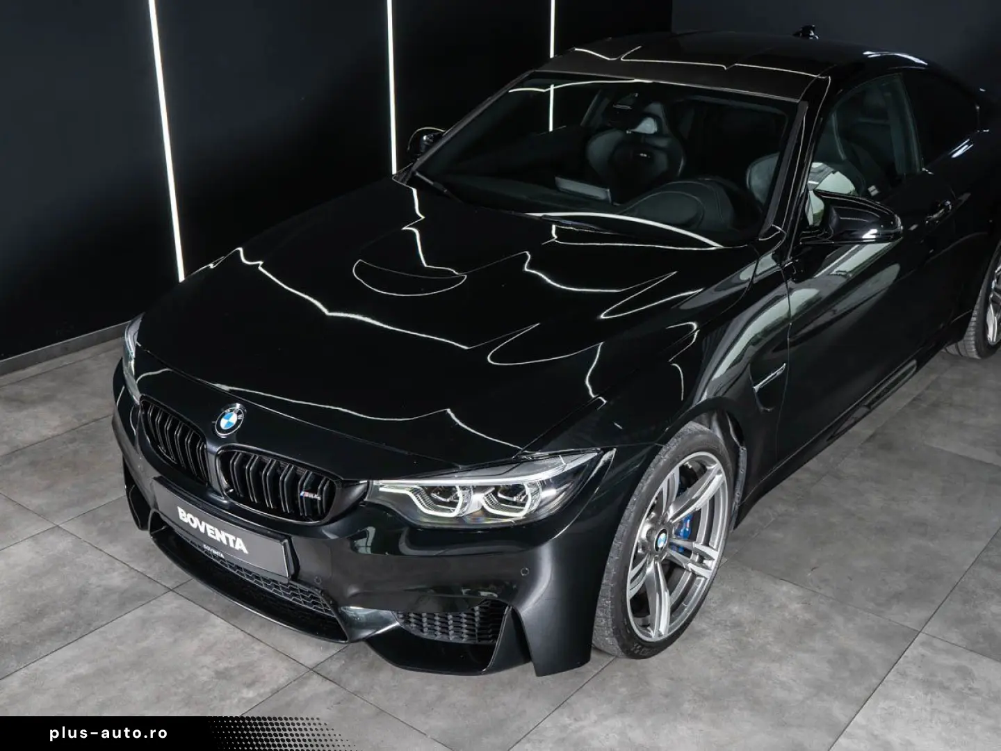 BMW M4 Coupe   M-SITZ NAVI-PROF HUD HIFI