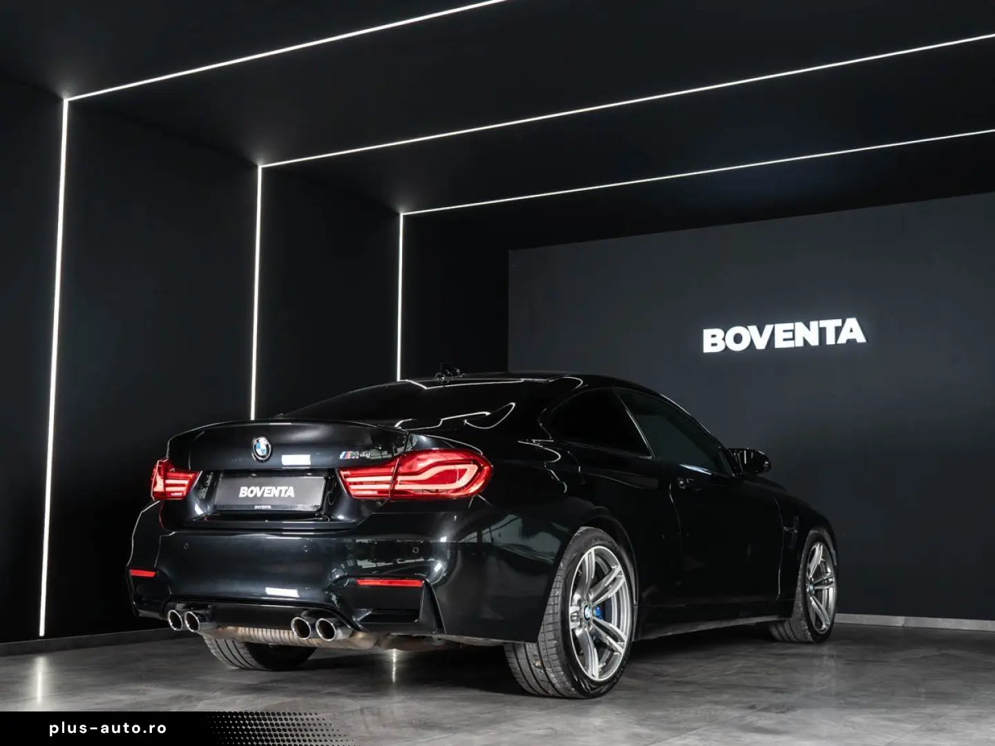 BMW M4 Coupe   M-SITZ NAVI-PROF HUD HIFI