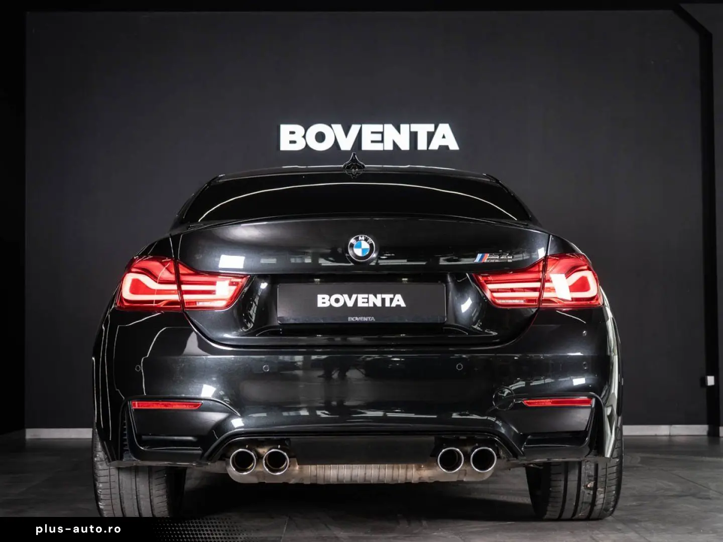 BMW M4 Coupe   M-SITZ NAVI-PROF HUD HIFI