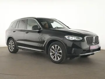 BMW X3 Laser Harman-Kardon ACC HuD AHK PanoDach