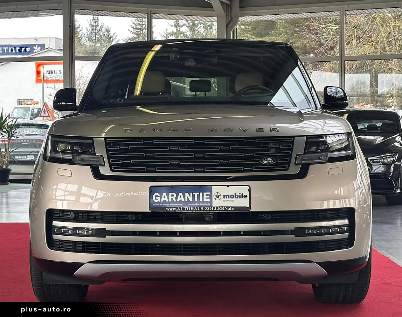 LAND ROVER Range Rover P400 HSE SWB PANO STANDHEIZUNG HUD