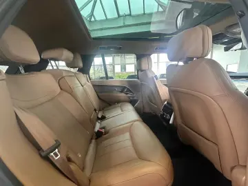 LAND ROVER Range Rover P400 HSE SWB PANO STANDHEIZUNG HUD