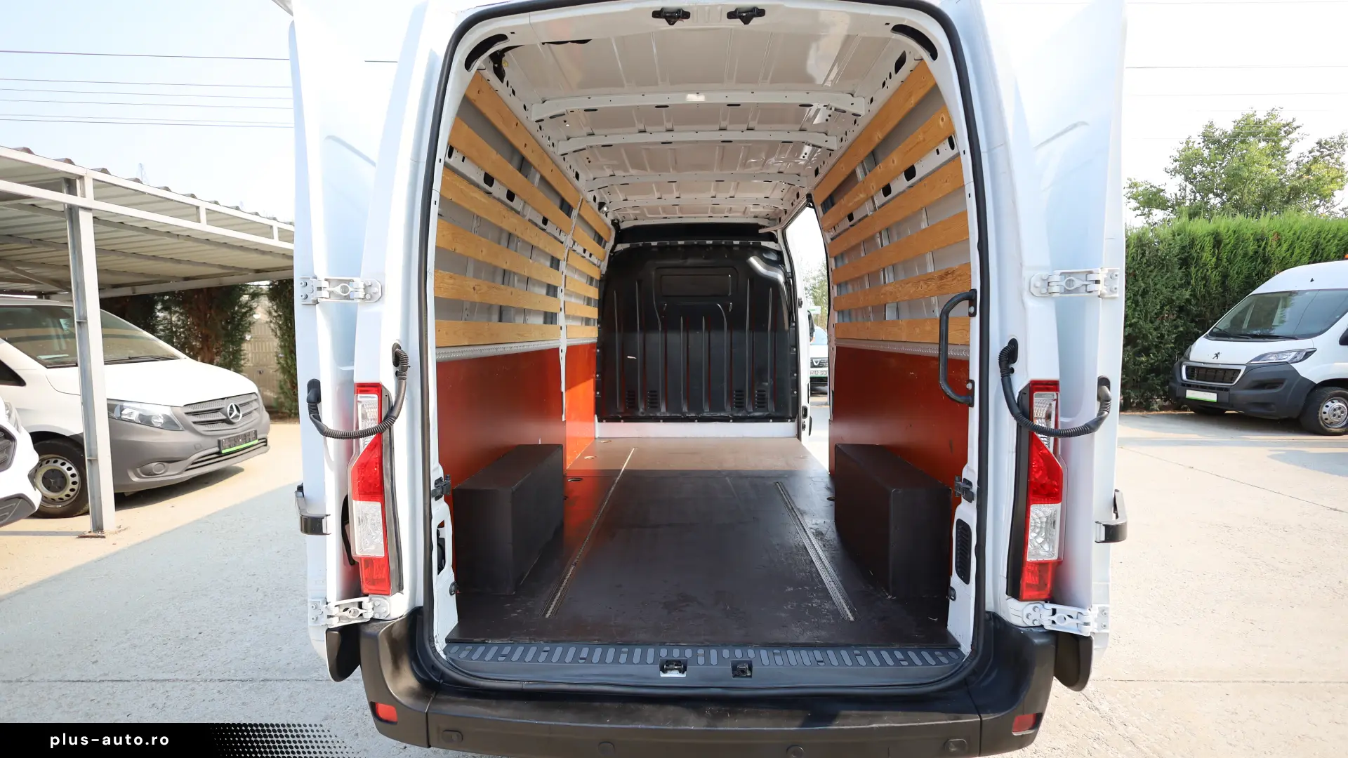 Renault Master L3H2 2.3 DCI 136 HP