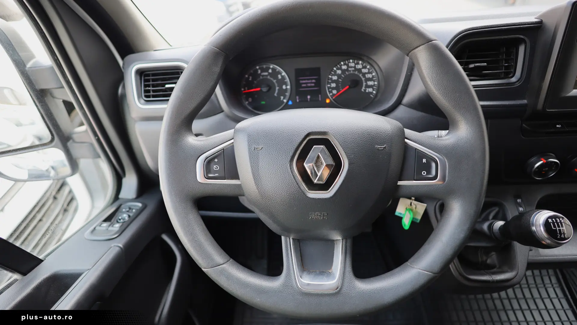 Renault Master L3H2 2.3 DCI 136 HP