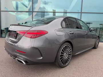 Mercedes-Benz C 200 AMG Line - Panoramic - MY2026