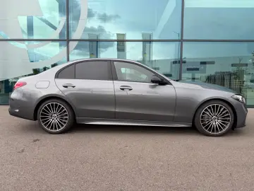 Mercedes-Benz C 200 AMG Line - Panoramic - MY2026