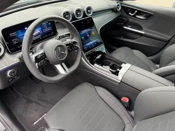 Mercedes-Benz C 200 AMG Line - Panoramic - MY2026