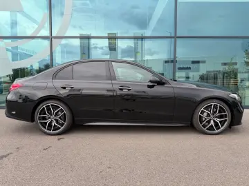 Mercedes-Benz C 300 AMG Line - Panoramic - MY2026