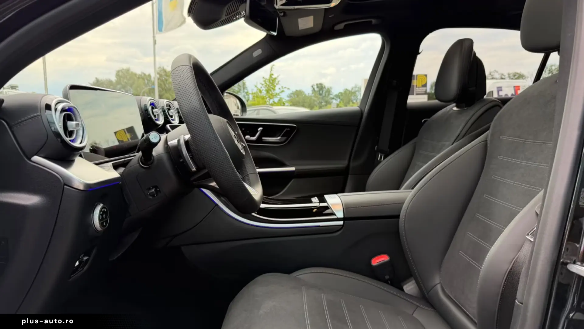 Mercedes-Benz C 300 AMG Line - Panoramic - MY2026