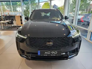 Volvo XC90 B5 AWD Black Edition Plus - 7 Locuri