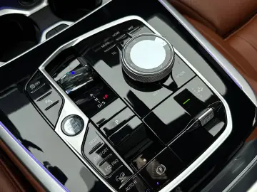 BMW X7 Disponibil imediat!